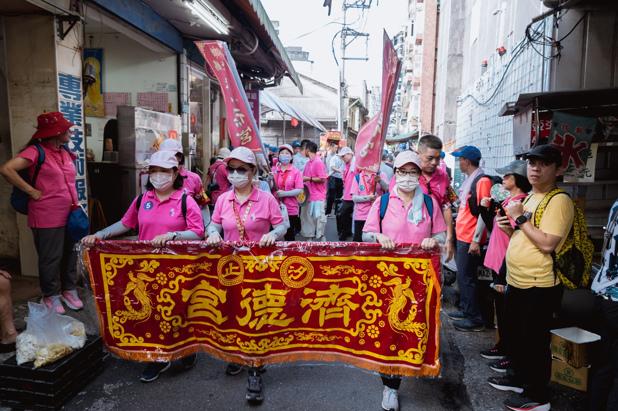 濟德宮百人行腳基隆圓滿完成