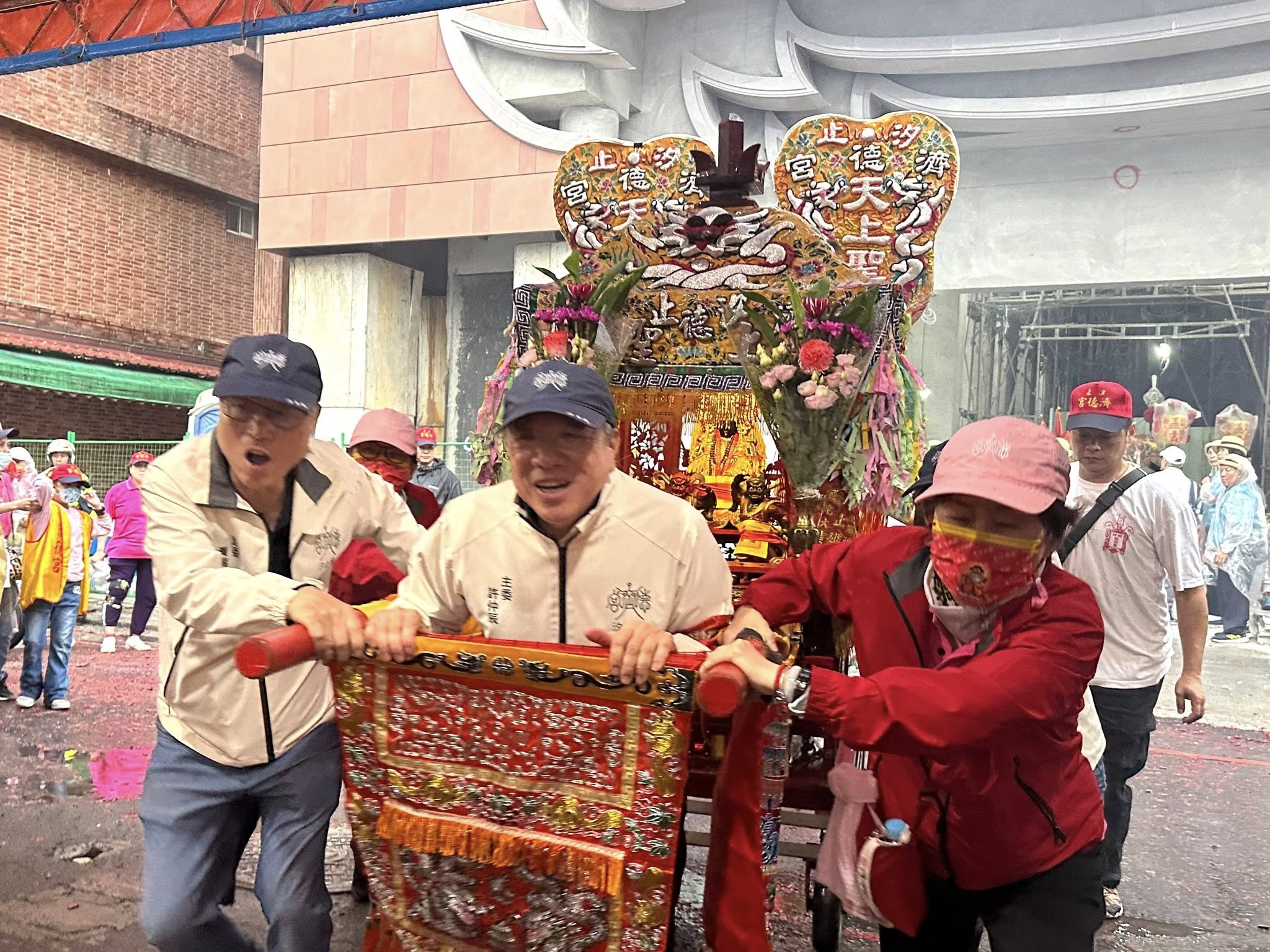 媽祖聖誕千秋日 踩街遶境圓滿成功